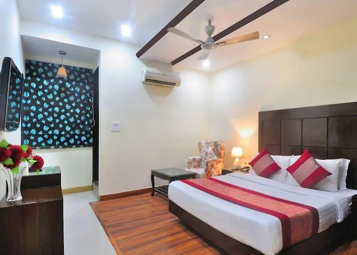 Deluxe King Room